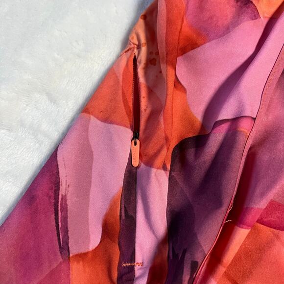 Athleta Printed Mesh Racer Run 4" Shorts Size 1X NEW Gym Workout Exercise Active - Picture 7 of 13